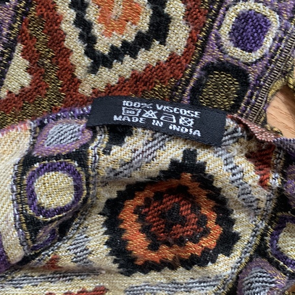 Viscose Scarf Made in India - Picture 8 of 13